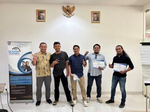 TRAINING TERMINASI TEGANGAN MENENGAH DAN JOINTING