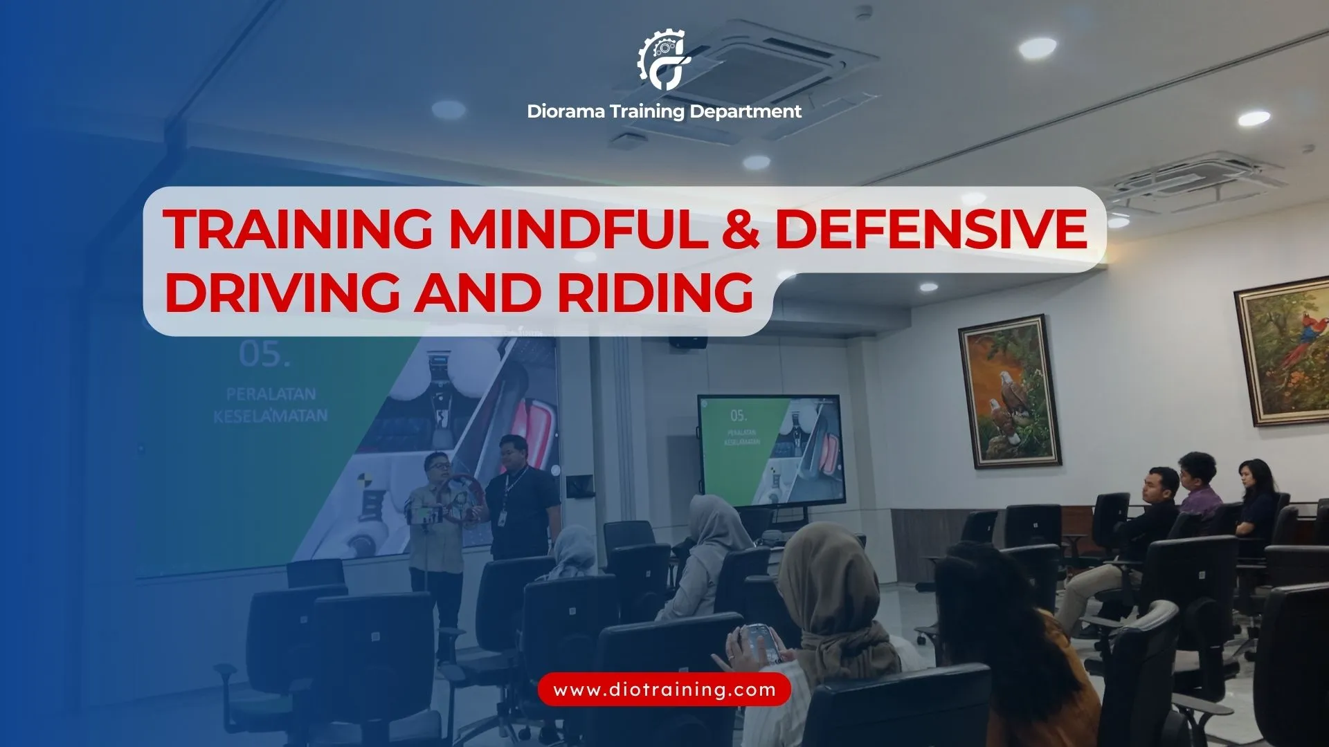 PELATIHAN MINDFUL AND DEFENSIVE DRIVING AND RIDING